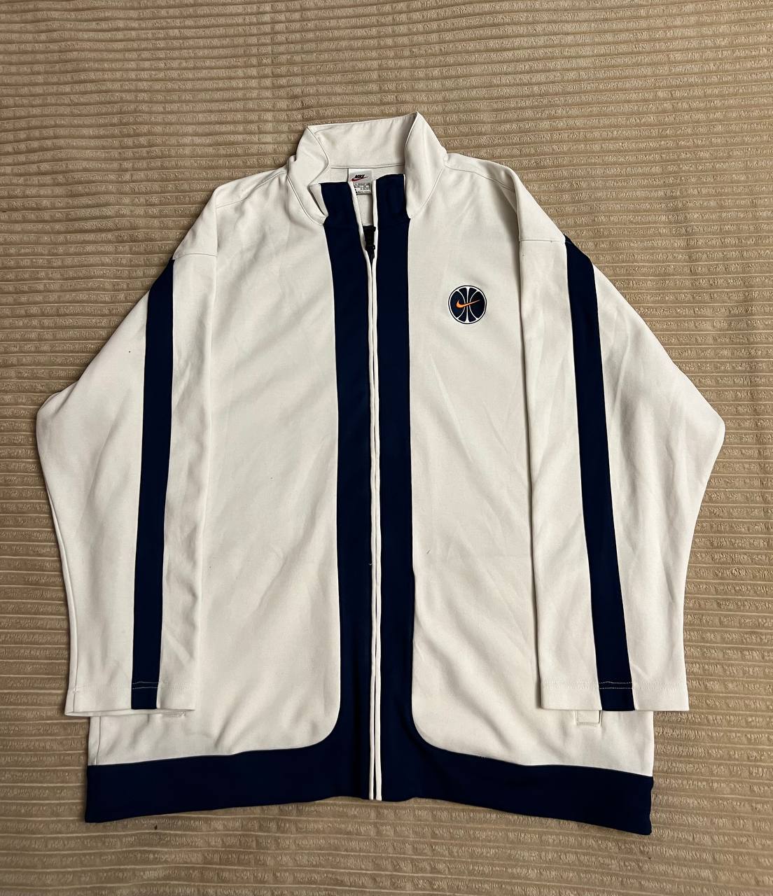 белый худак Nike