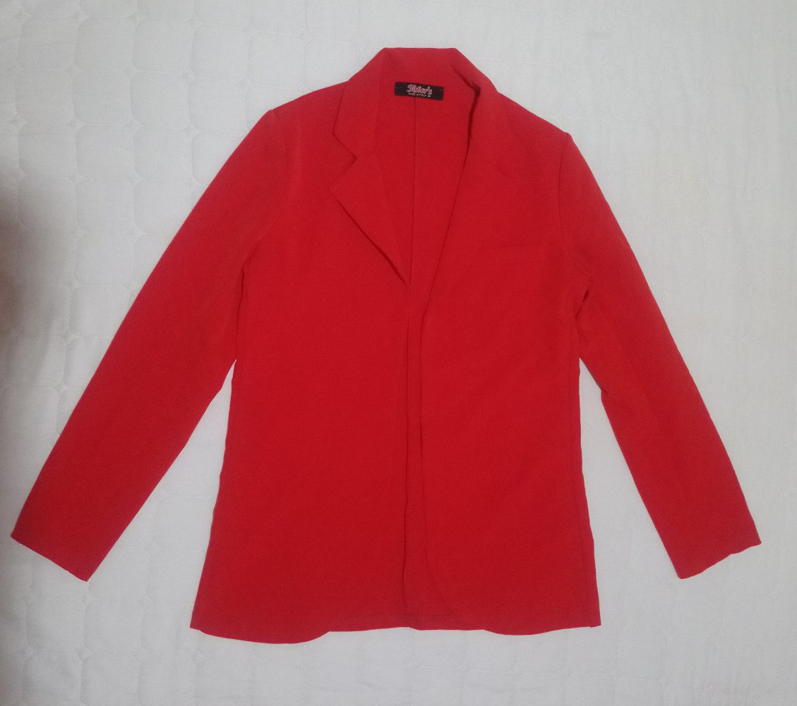 Стильный красный тонкий пиджак Sisters