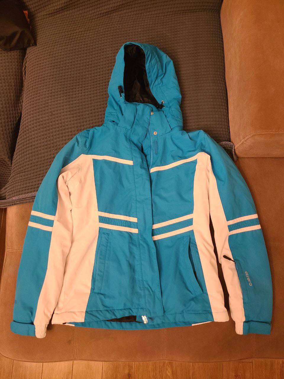 Горнолыжная куртка S