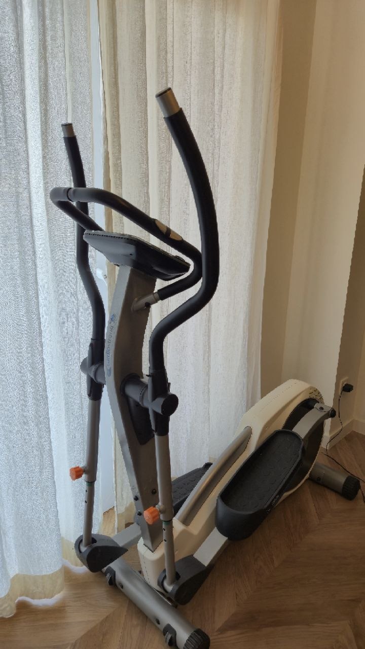 Эллиптический тренажёр