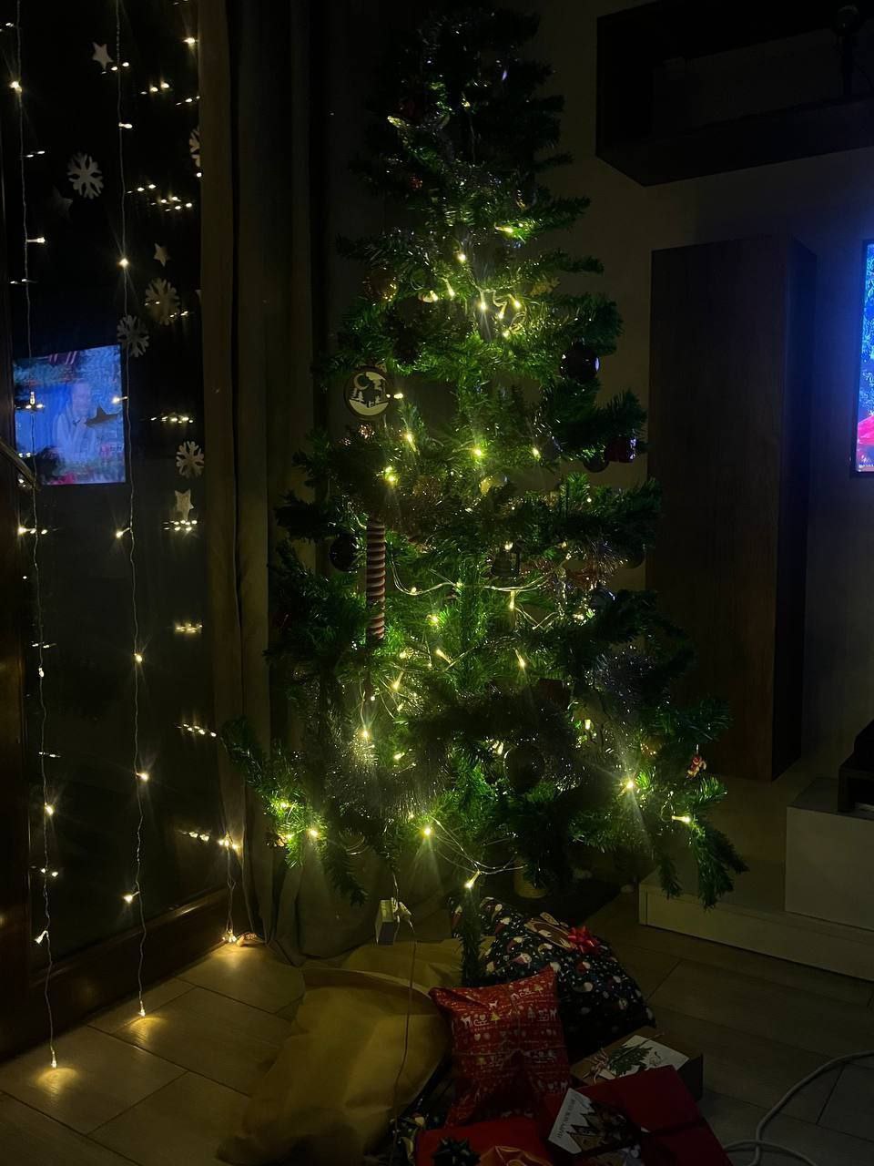Искусственная ёлка