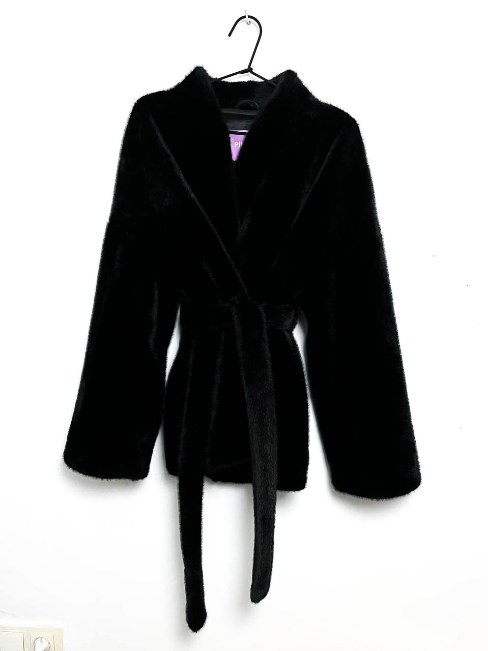 Шикарная черная шуба