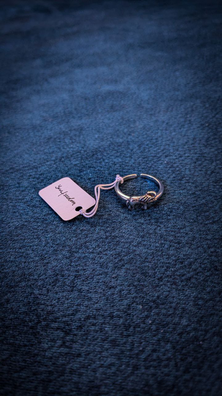 Очаровательное кольцо со слоником