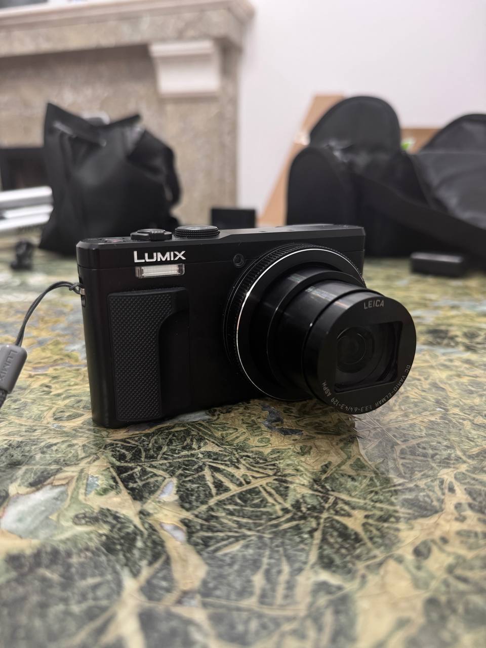 Panasonic Lumix ZS60 / TZ80 / TZ81
