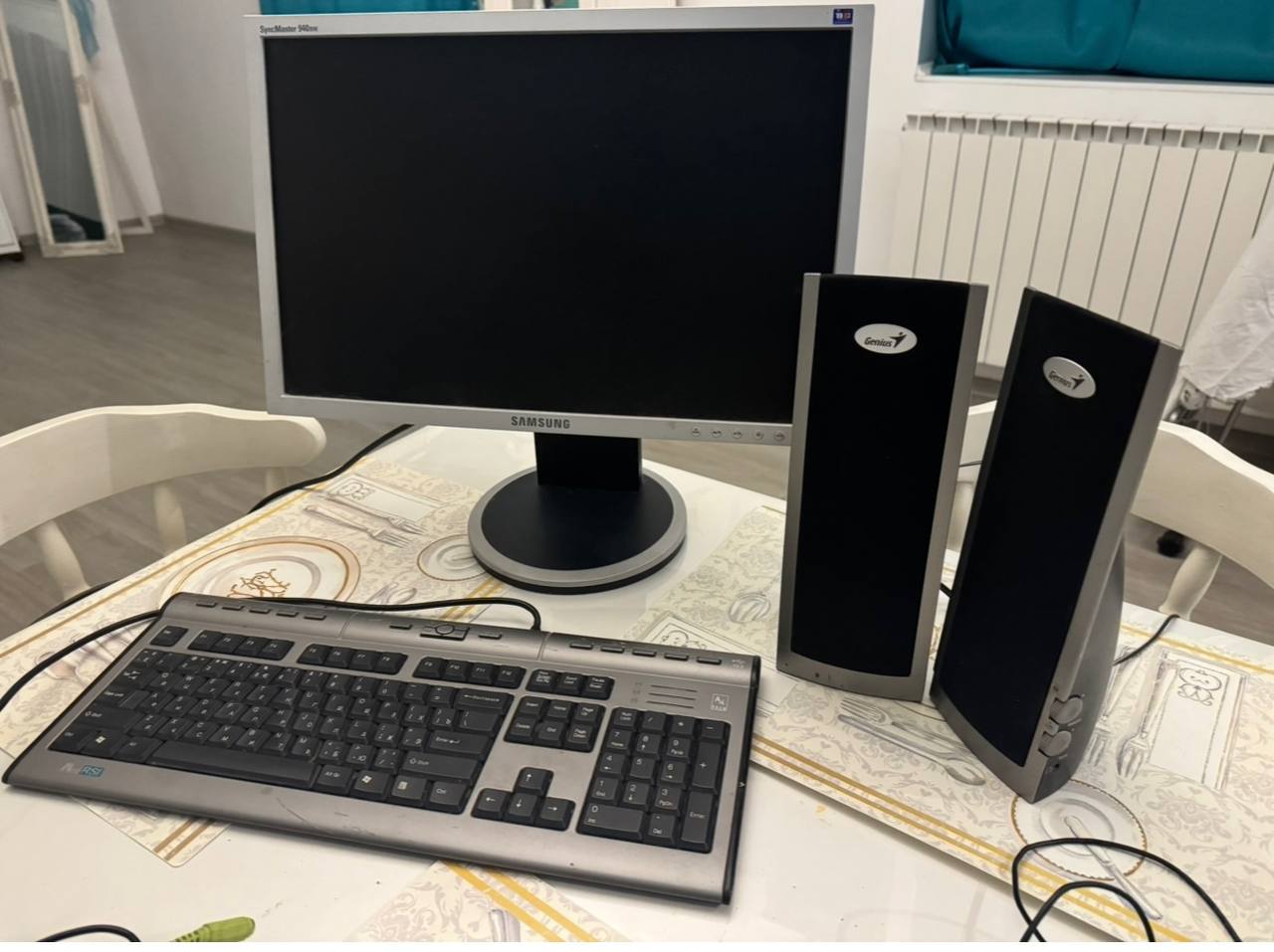 Монитор плоский Samsung