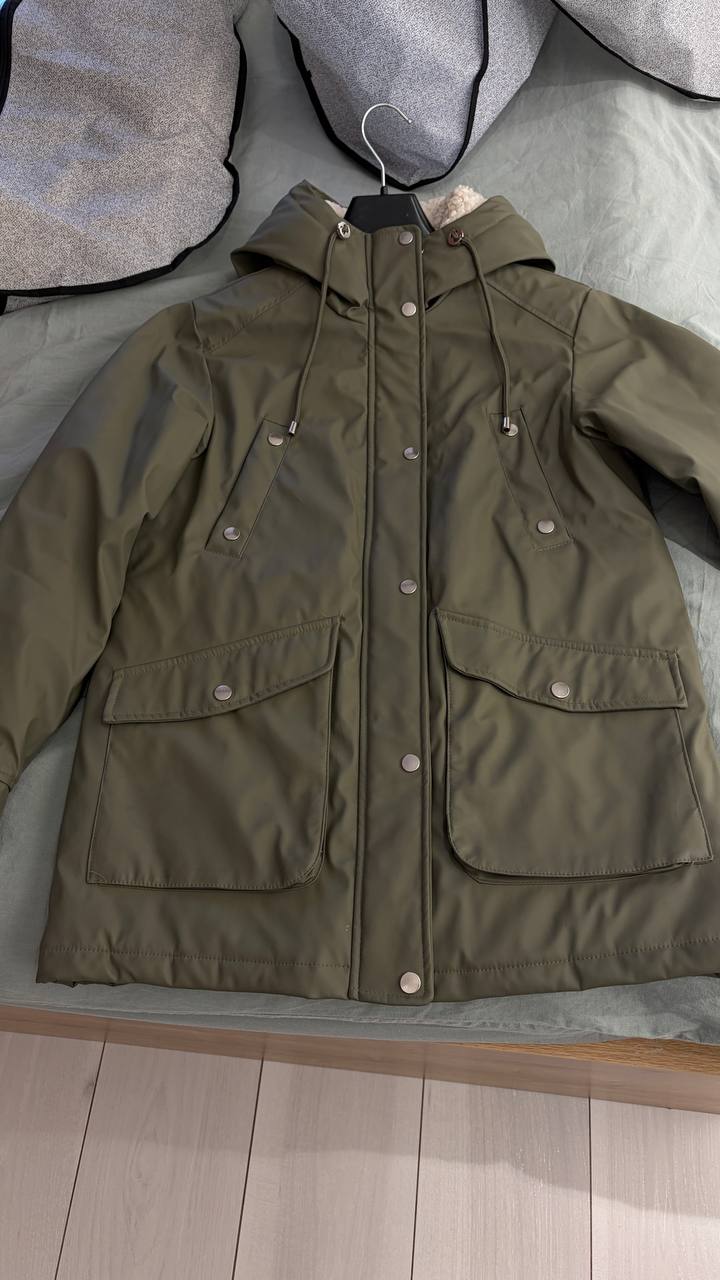 Куртка теплая и водонепроницаемая