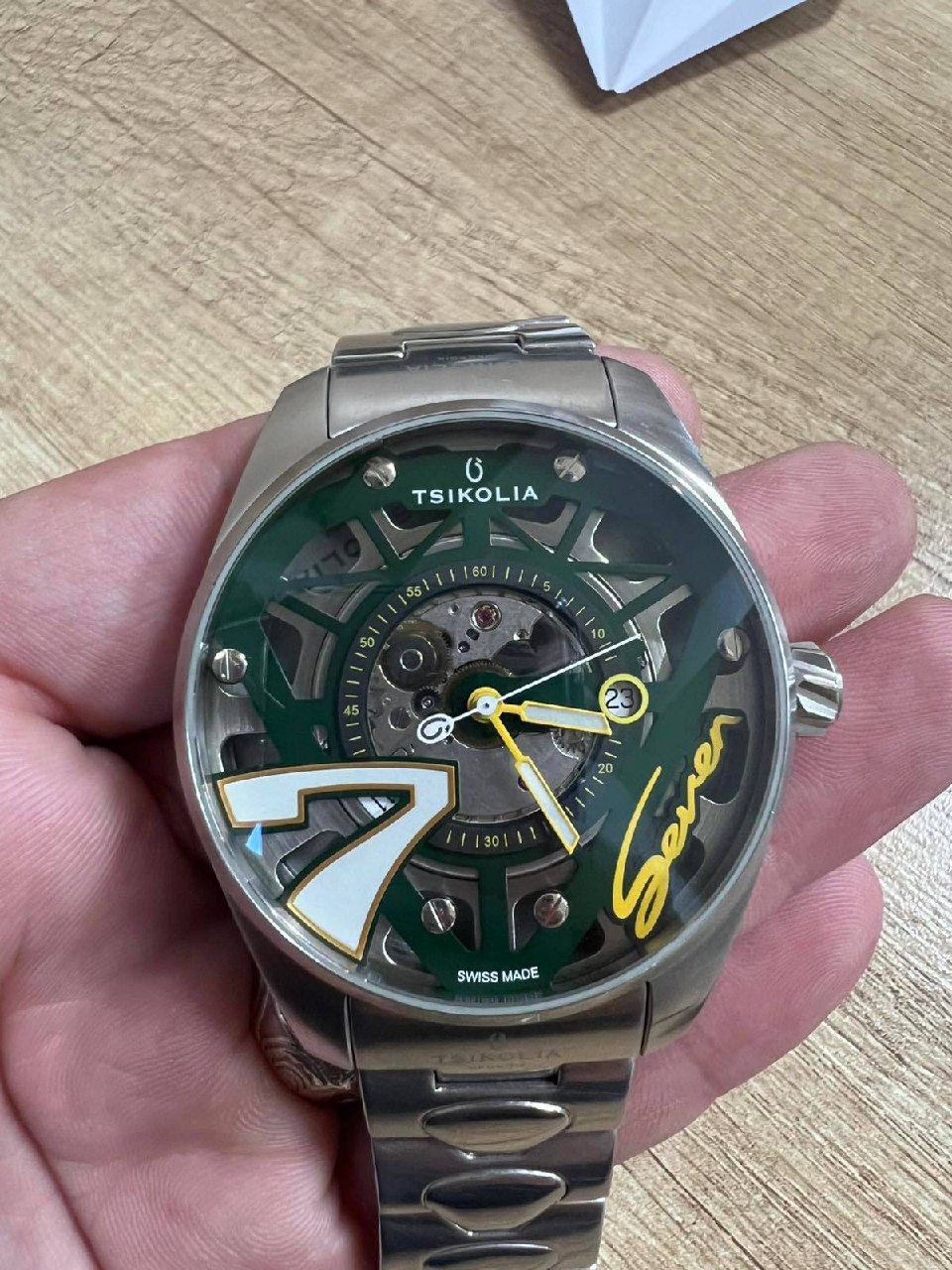 Часы грузинского бренда Tsikolia