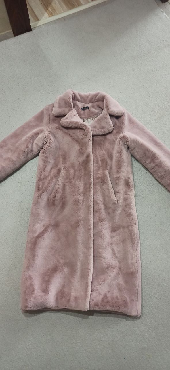 Шуба пыльно-розового цвета