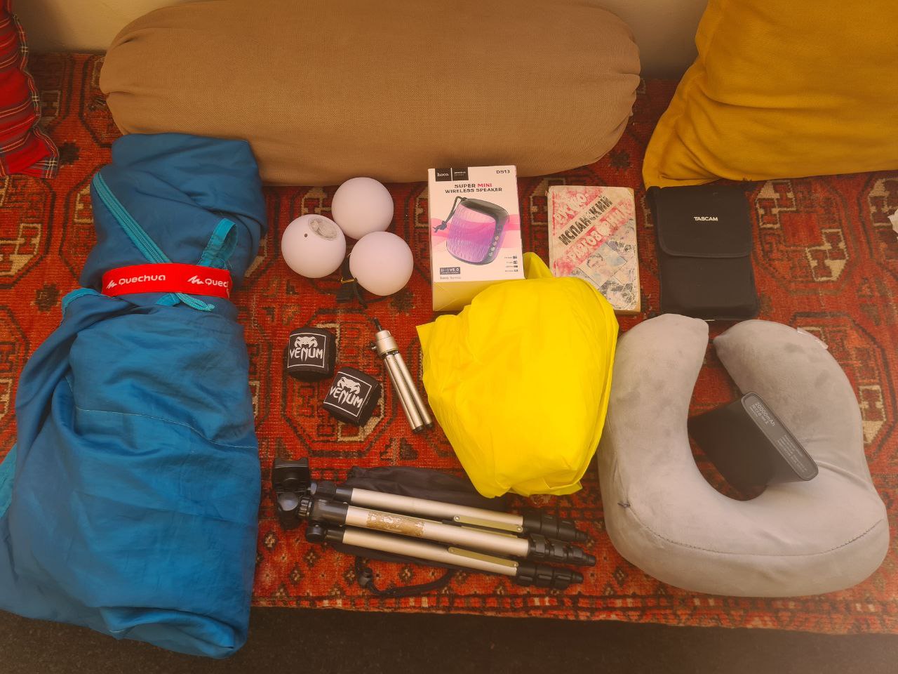 Лёгкий спальник quechua