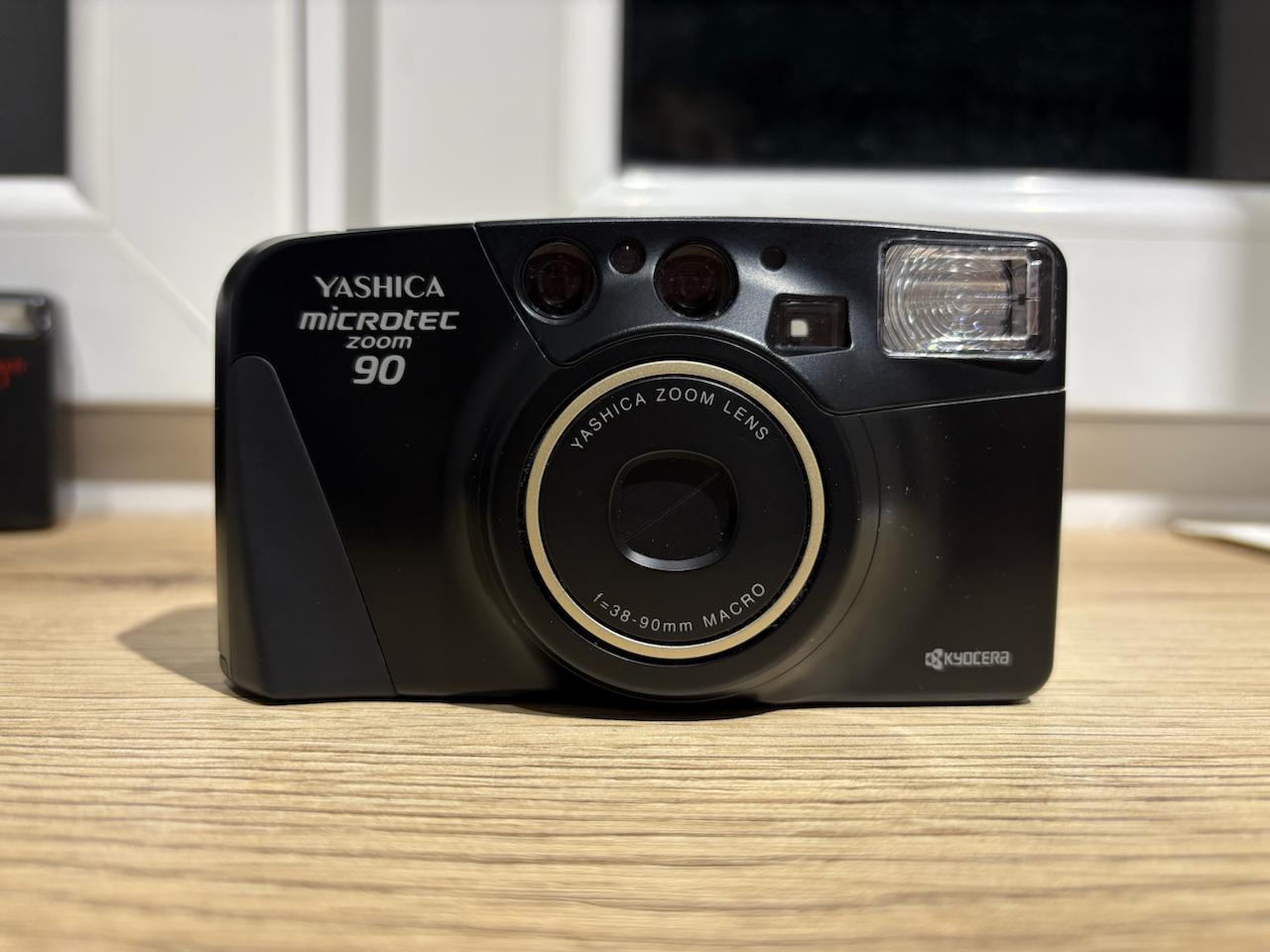 Пленочный фотоаппарат Yashica Microtec Zoom 90