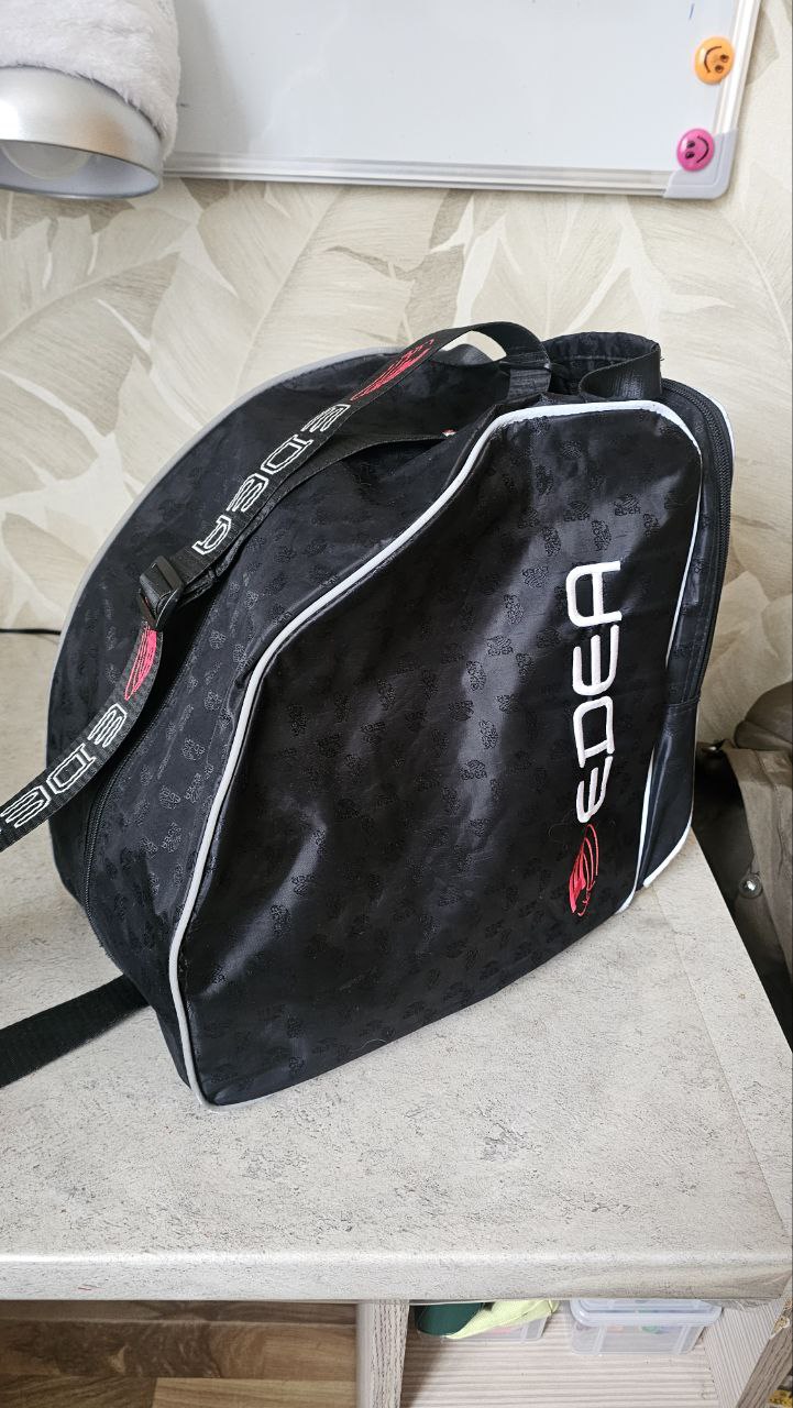 Сумка для коньков или роликов