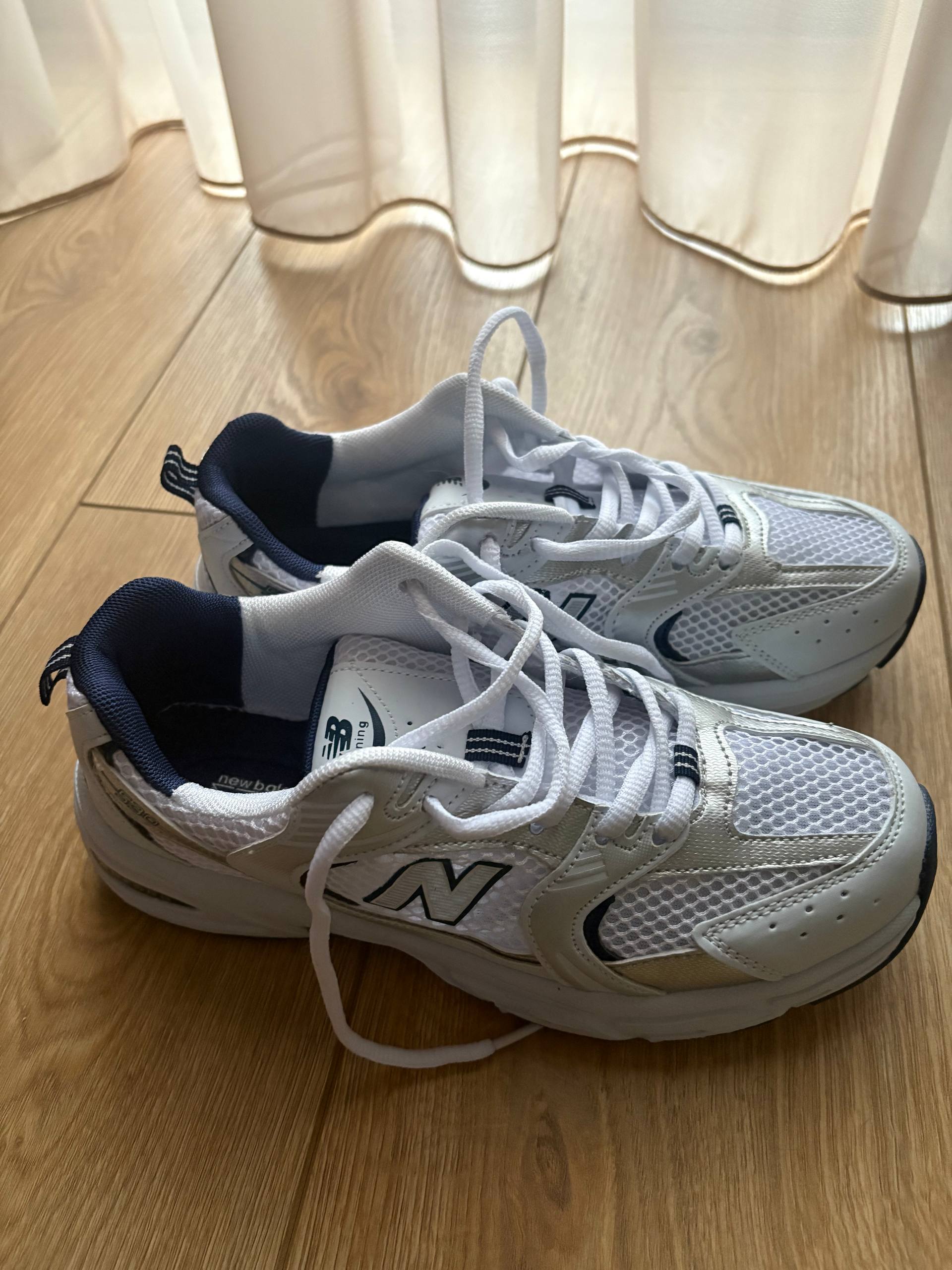 Кроссовки NB 530