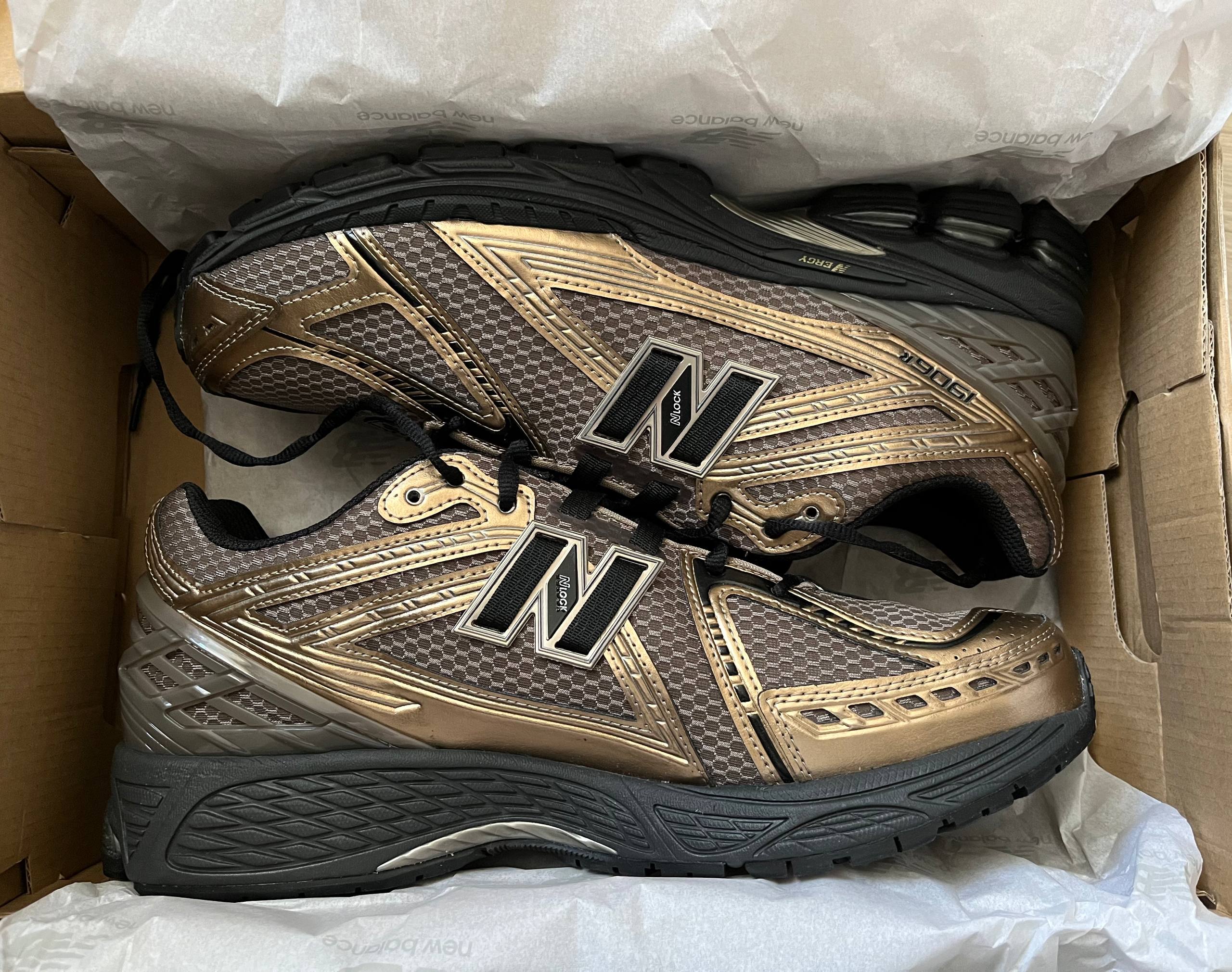 Кроссовки New Balance U1906