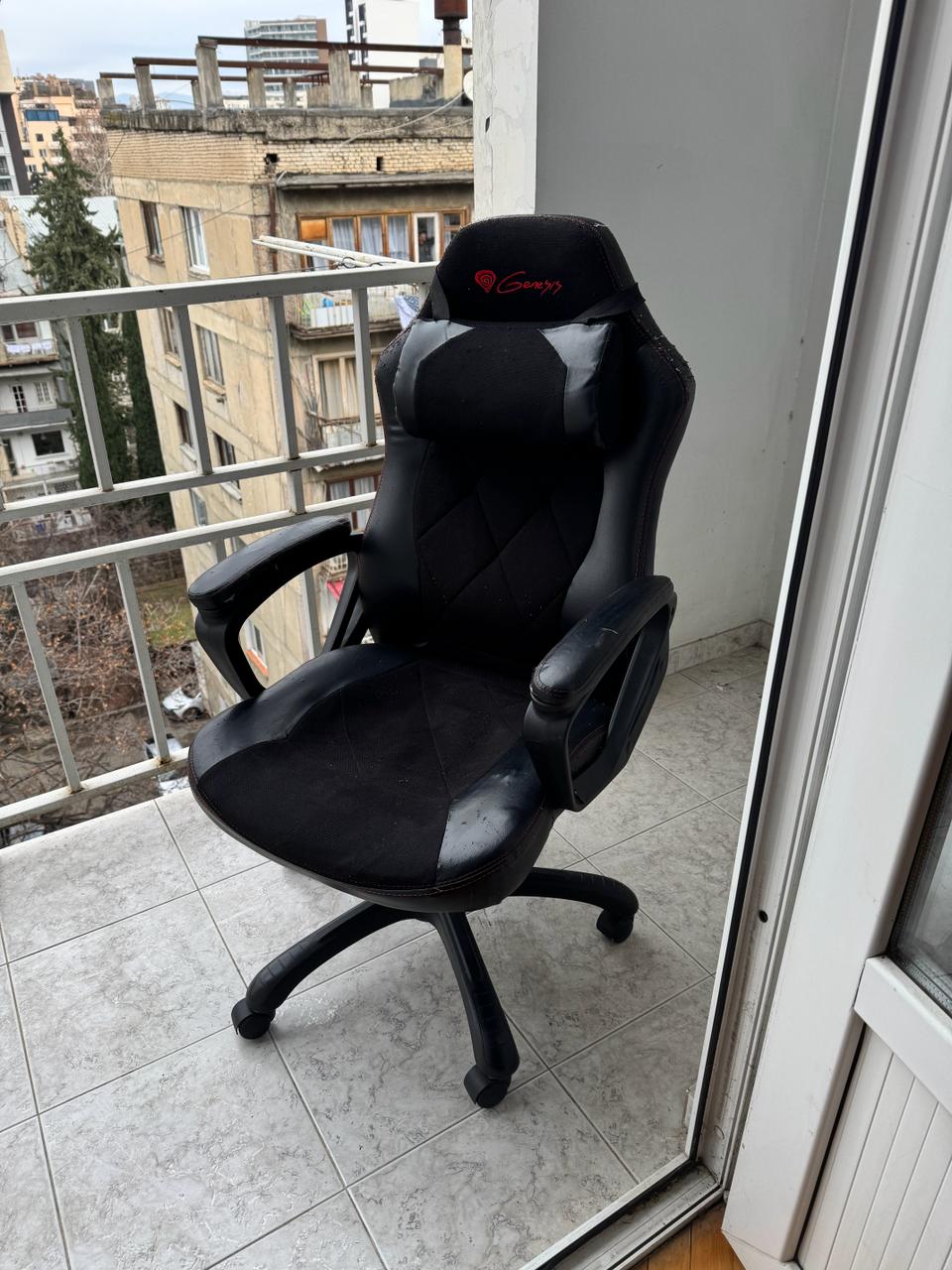 Игровое компьютерное кресло, офисный стул Genesis