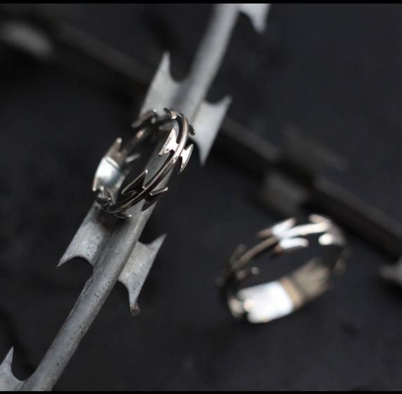 Кольцо Егоза от ювелира Кэйт Снэп