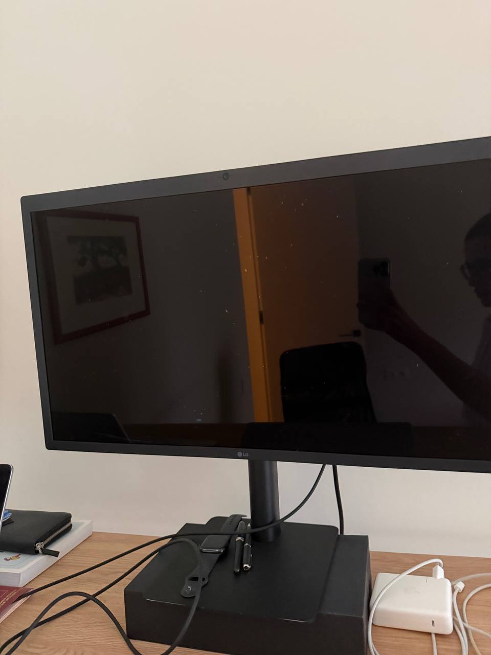 Монитор LG UltraFine 27md5kl