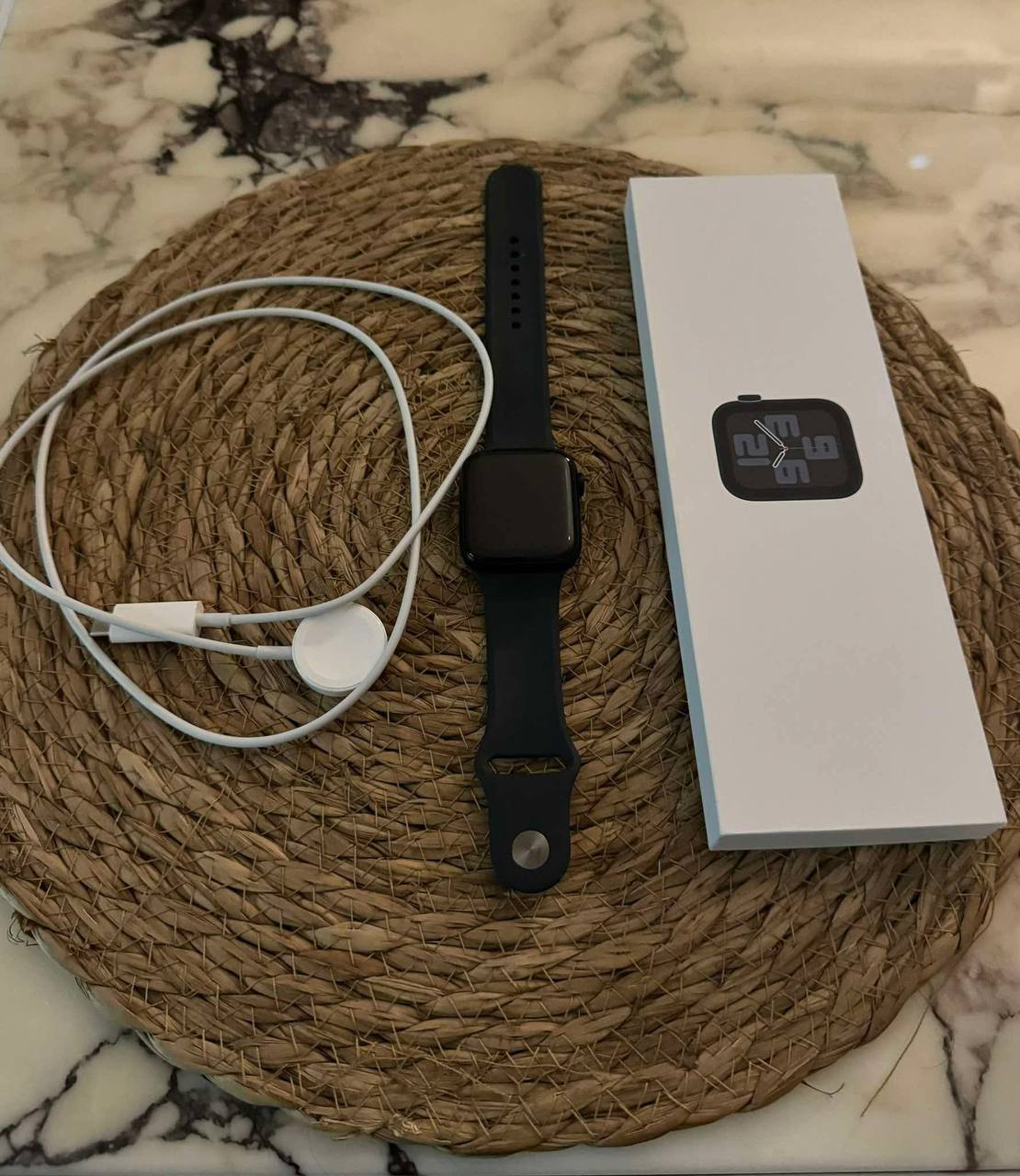 Apple Watch SE (2nd Gen) 44mm, Midnight