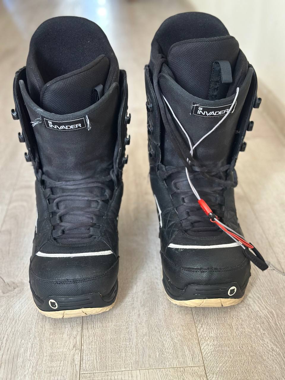 Горнолыжные ботинки Burton invader