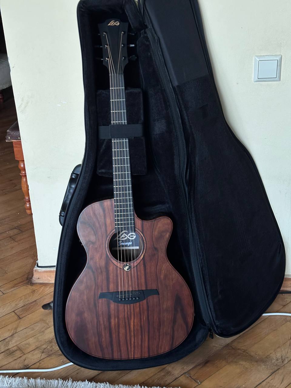 электро-акустическая гитара GLA SAUVAGE ACE с чехлом