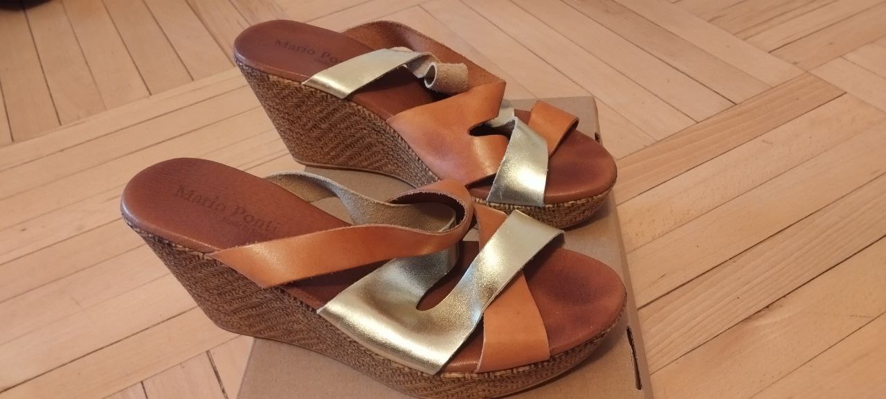 Сабо на танкетке