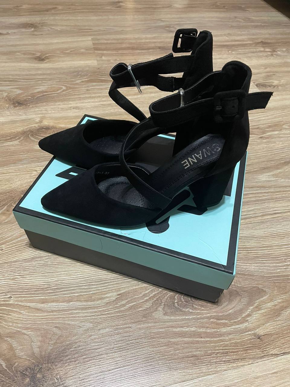 Новые туфли 37-й размер