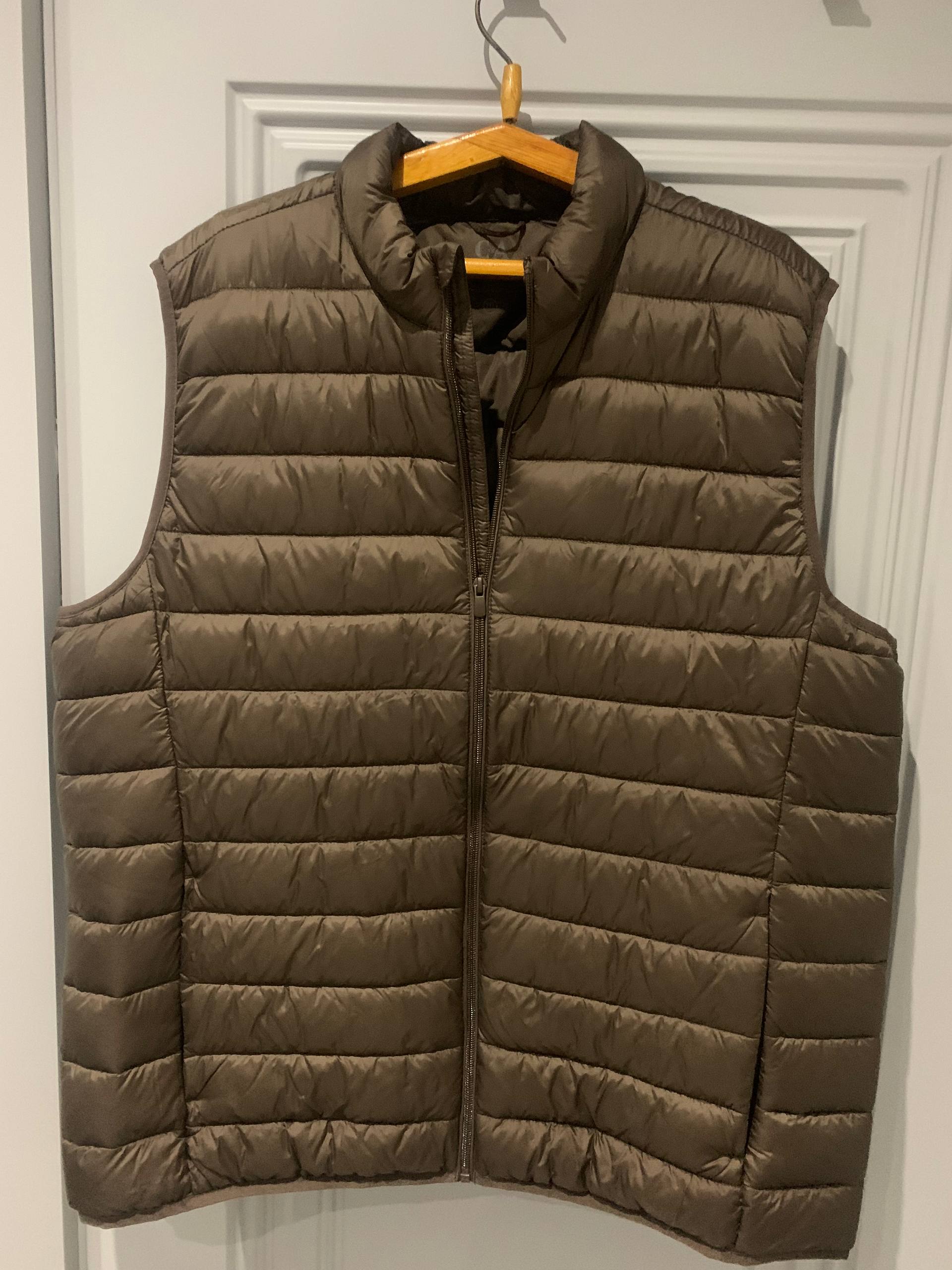 Жилетка 2 XL (может маломерить)