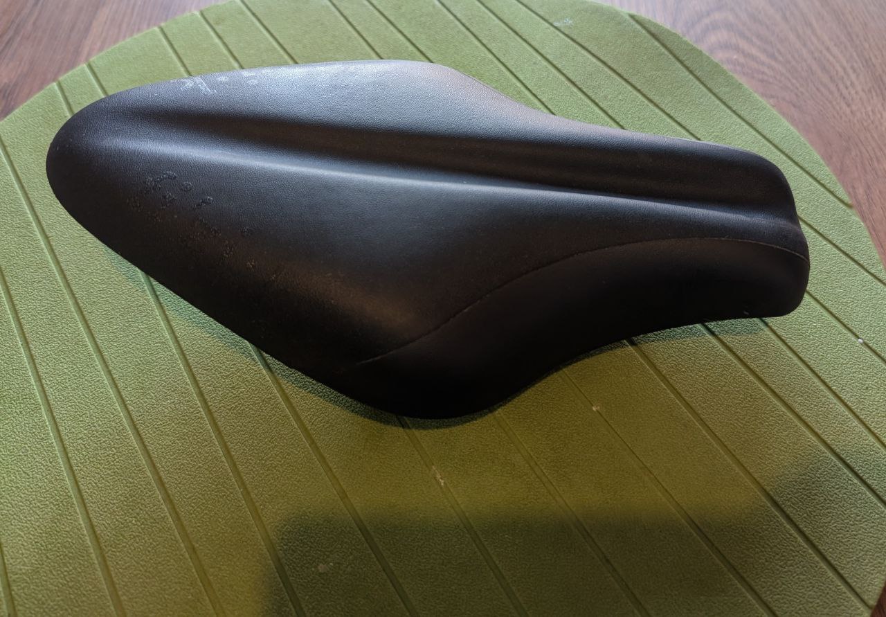Saddle Fizik Tritone