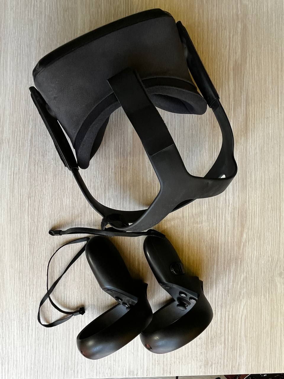 VR шлем Oculus Quest, первое поколение