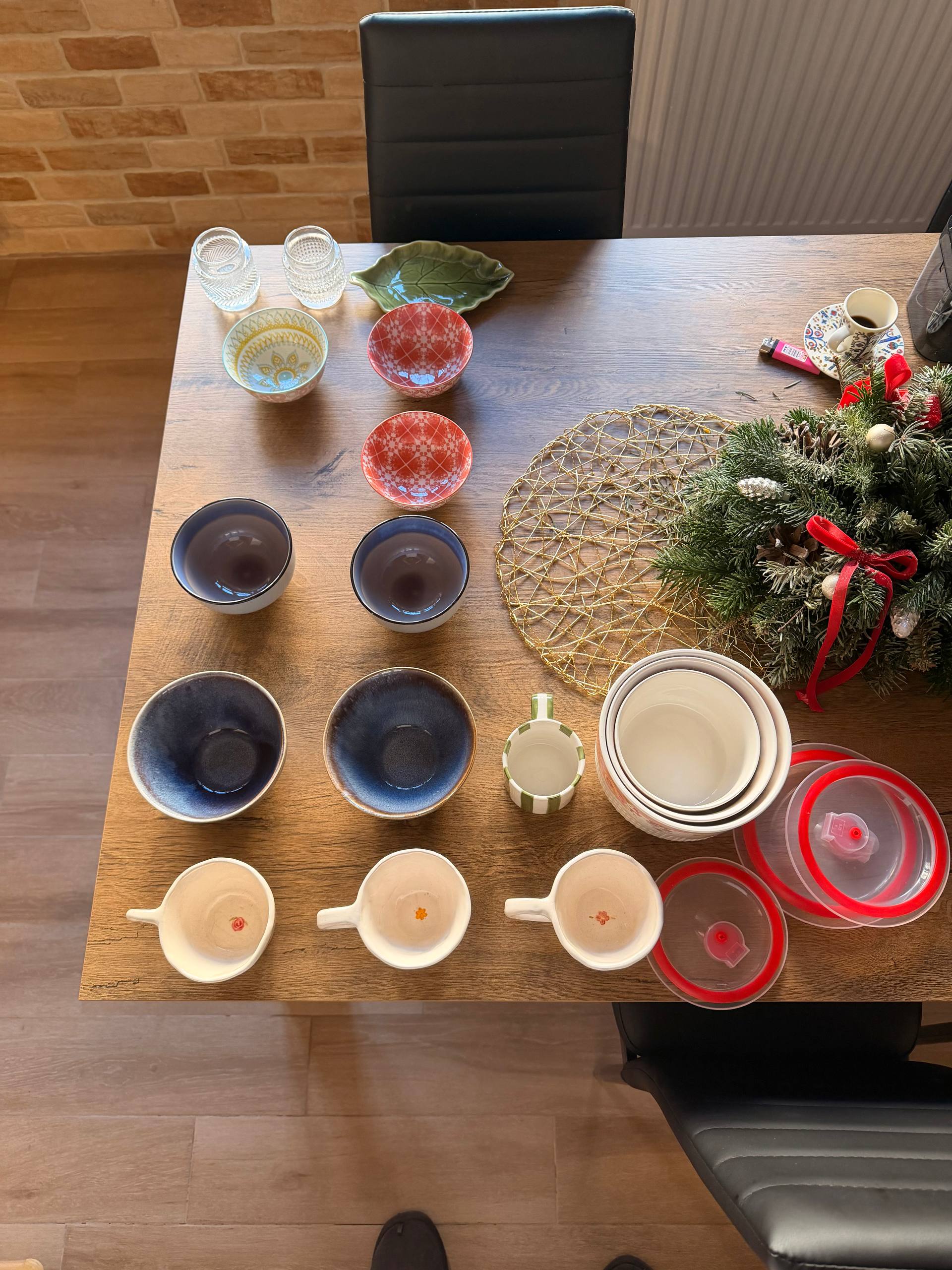 Средние синие блюдца