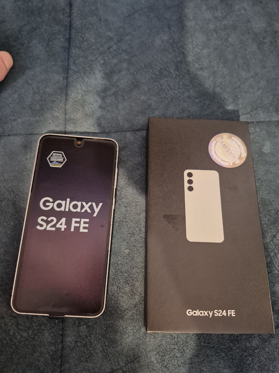 Samsung Galaxy S24FE 8/128 GB на 2 сим