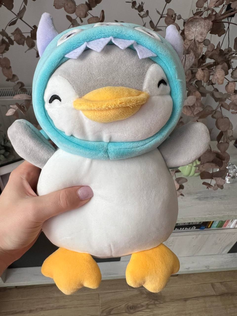 Игрушка пингвин в капюшоне