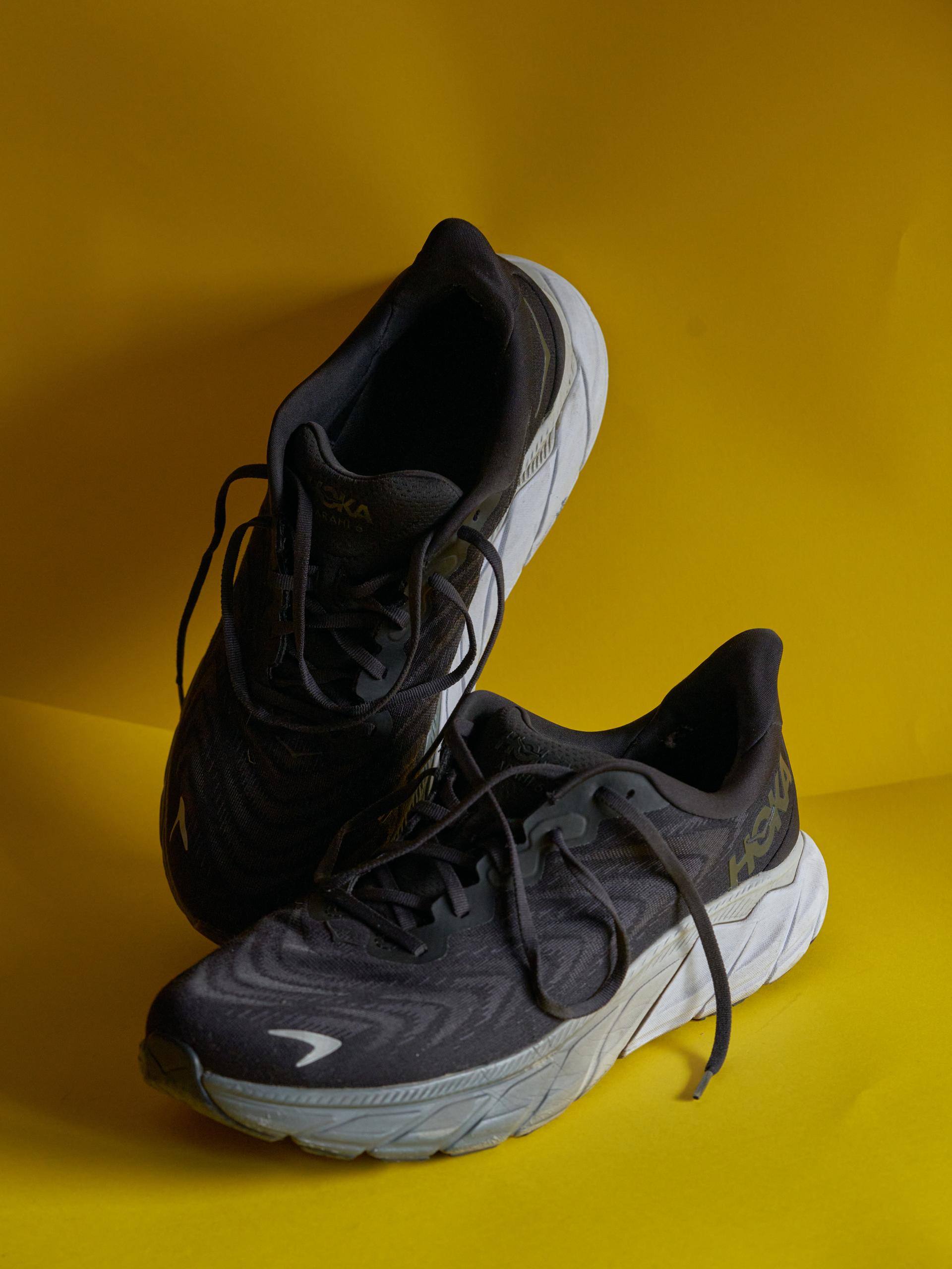 Кроссовки HOKA Arahi 6