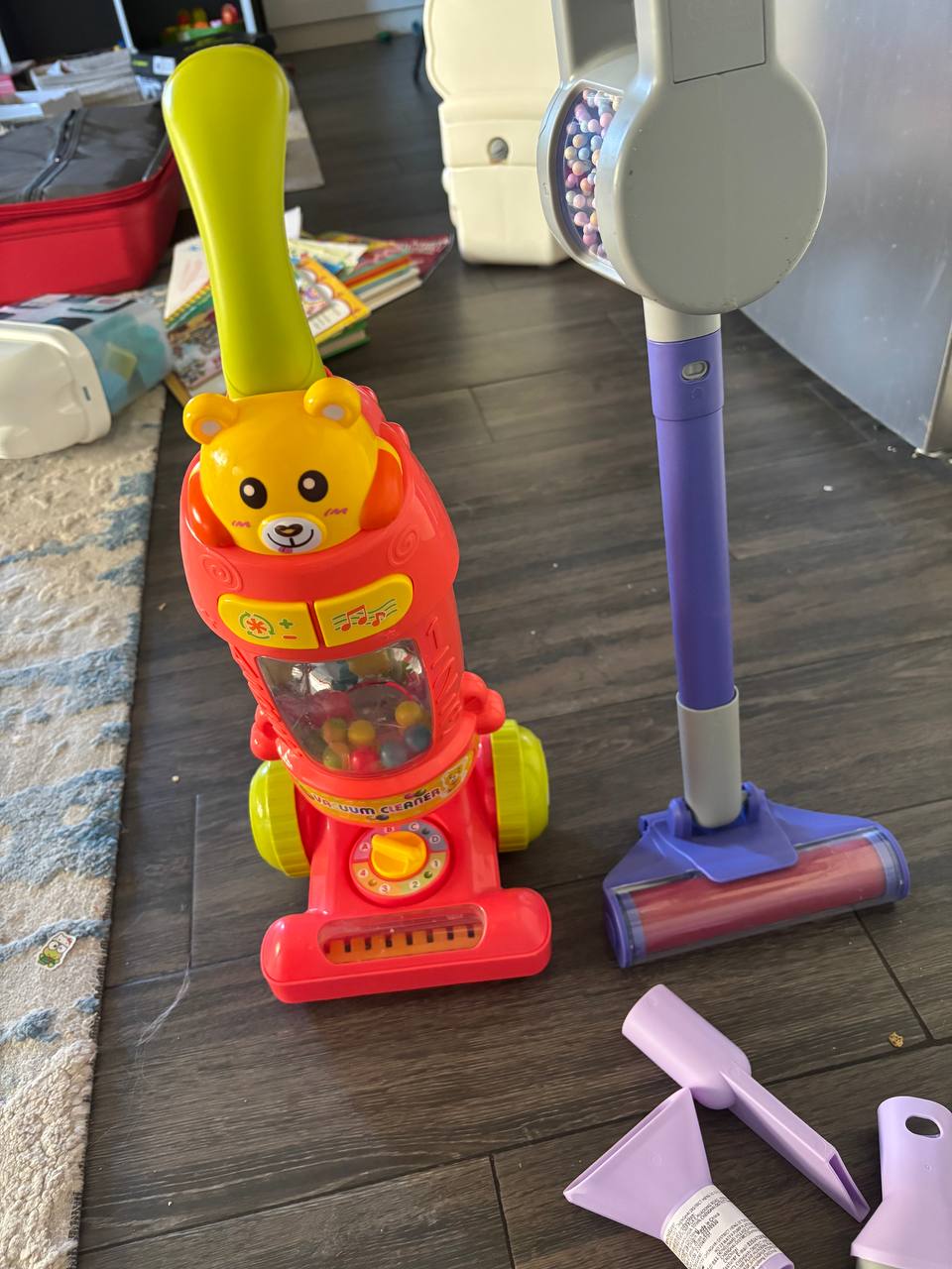 Детские пылесосы фиолетовый с насадками