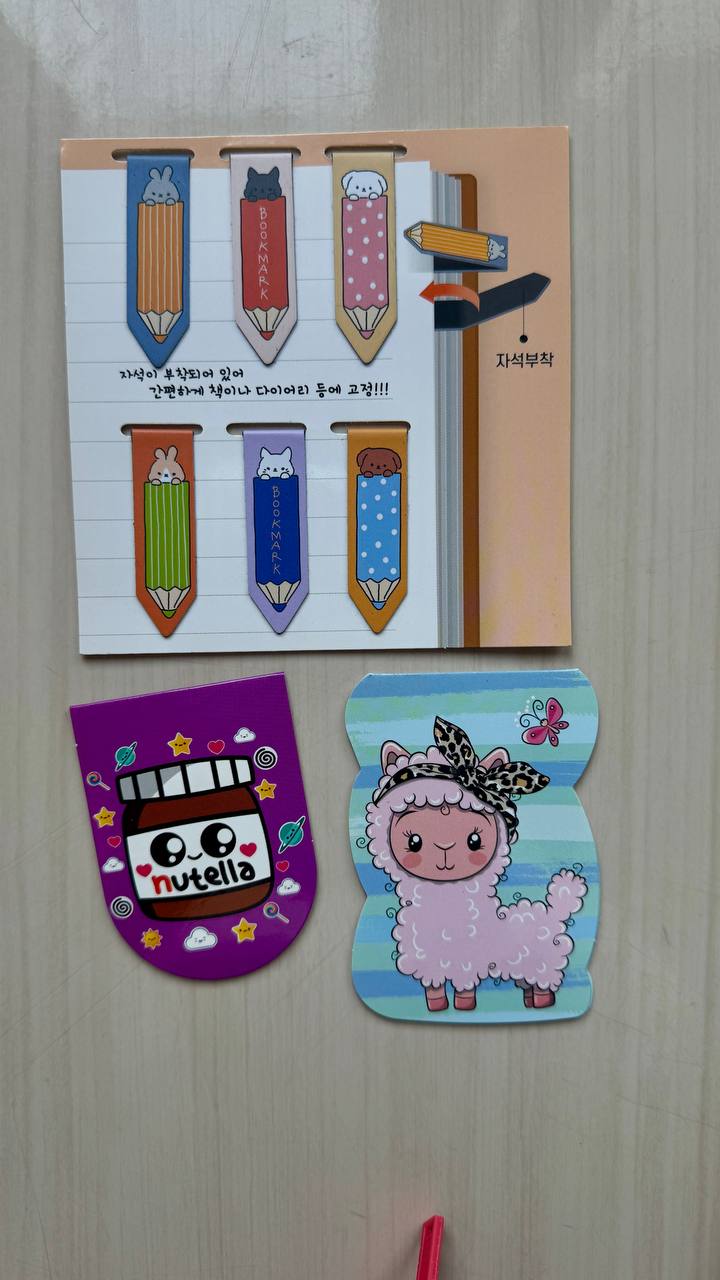 Магнитные закладки для книг и красная - пластиковая