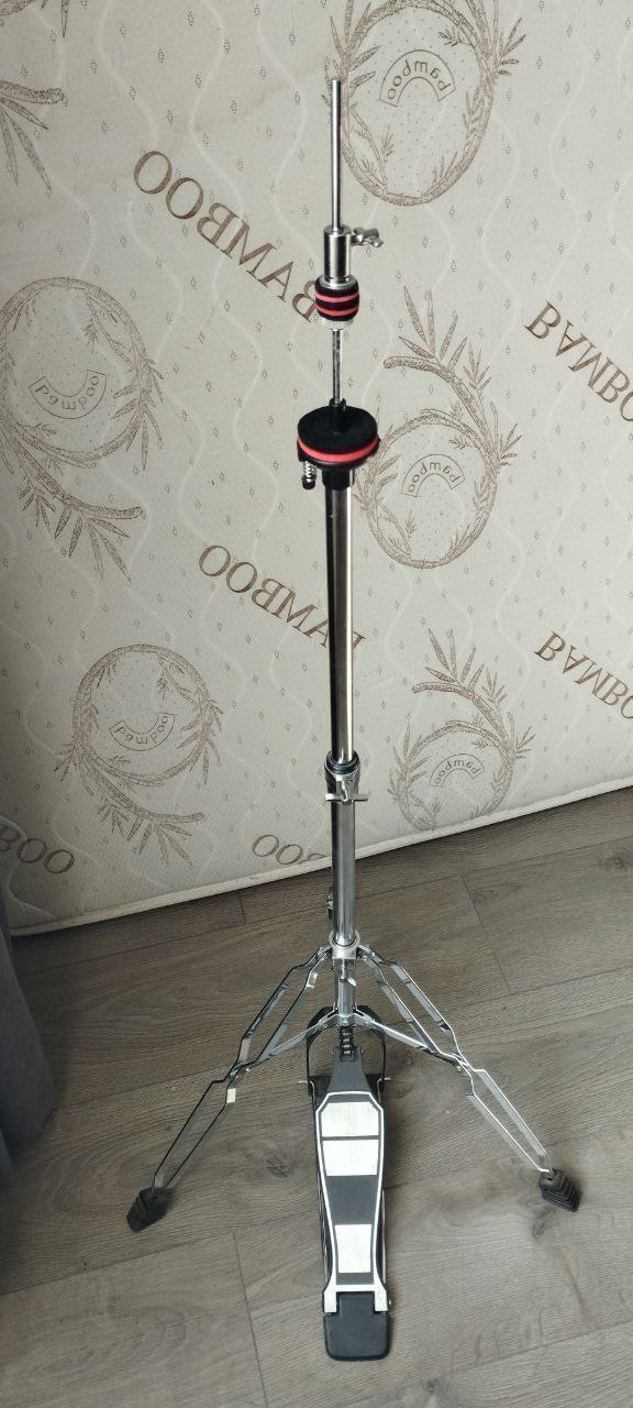 Стойка hi hat с замком