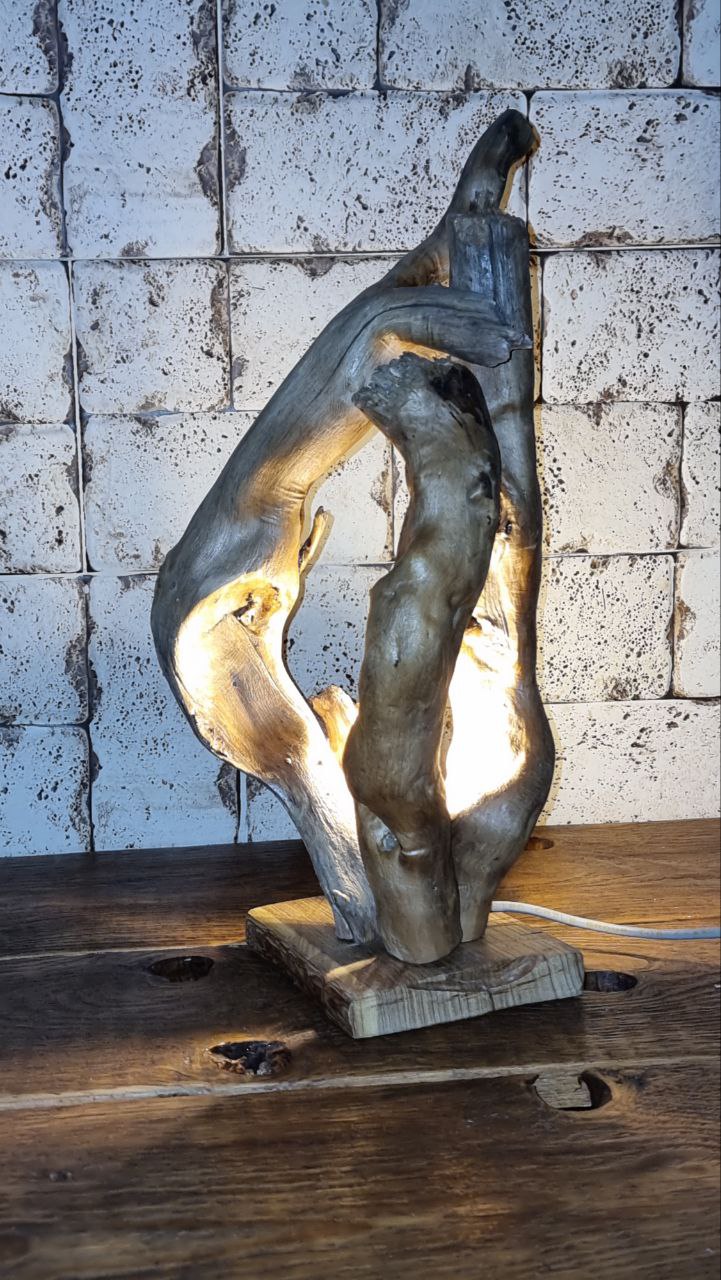 Два светильника