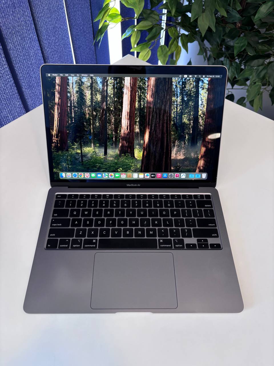 Macbook Air 2020 года i5 8/256GB