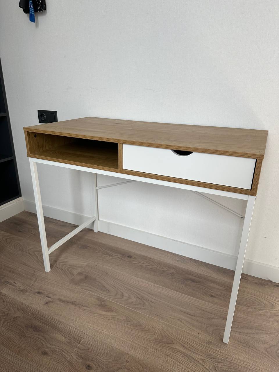 Рабочий стол JYSK