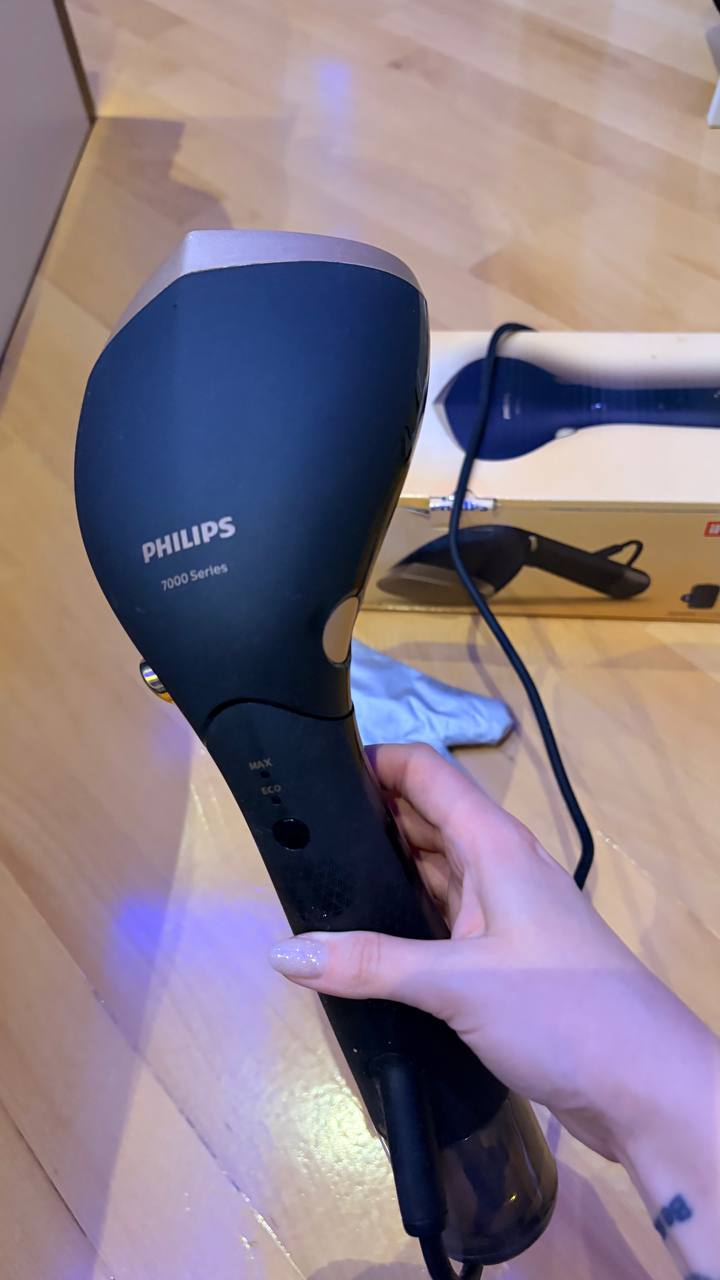 Philips STH7060/80 ручной отпариватель