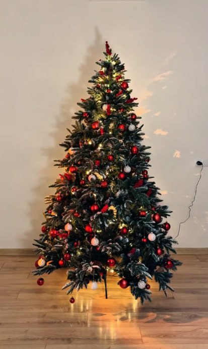 Пышная новогодняя ёлка