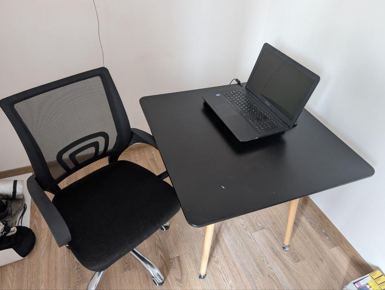 Стол 80х80 из Юска