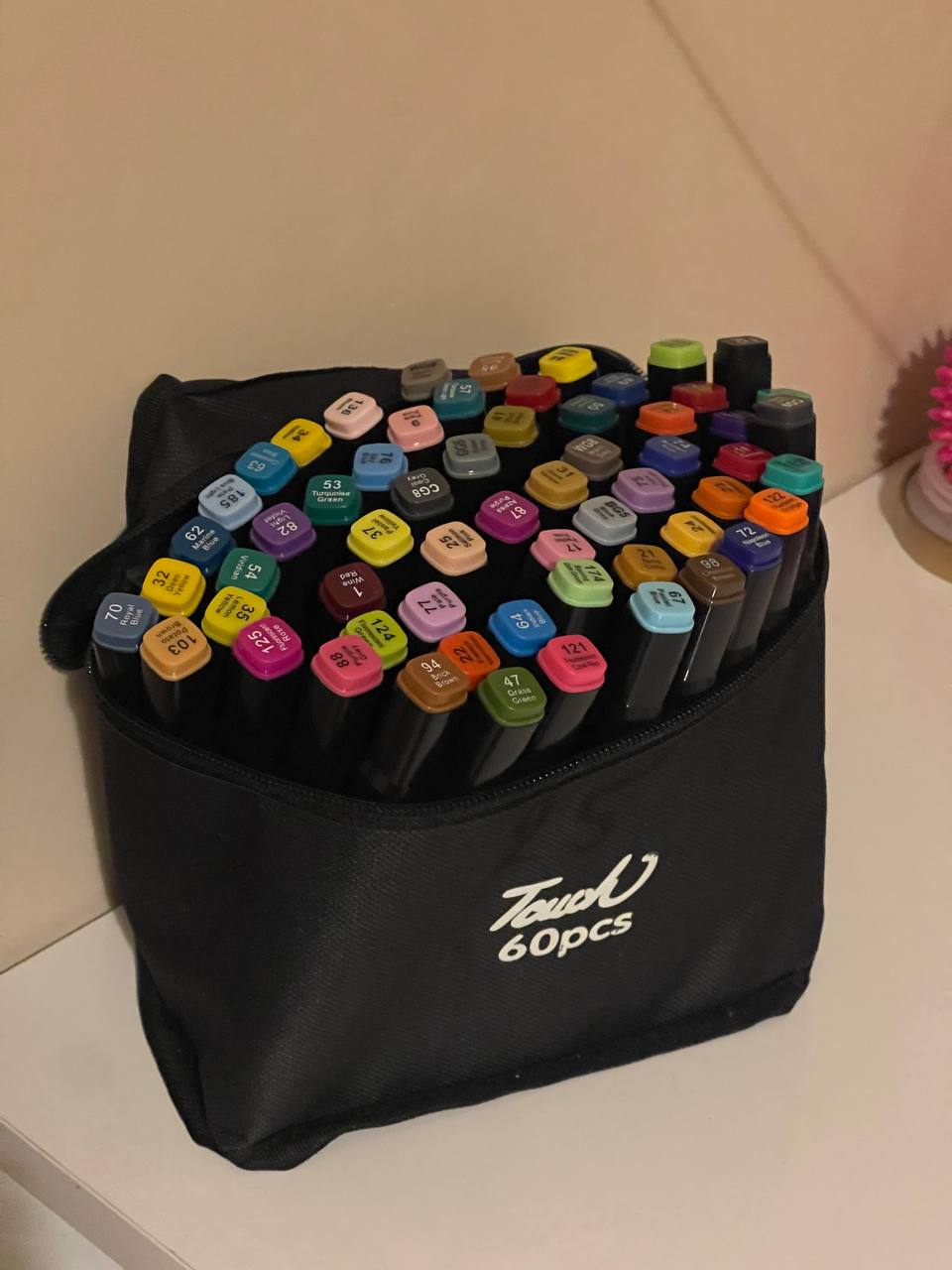 Большой набор маркеров