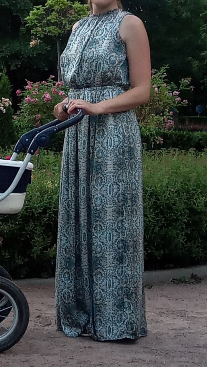 Платье, размер S