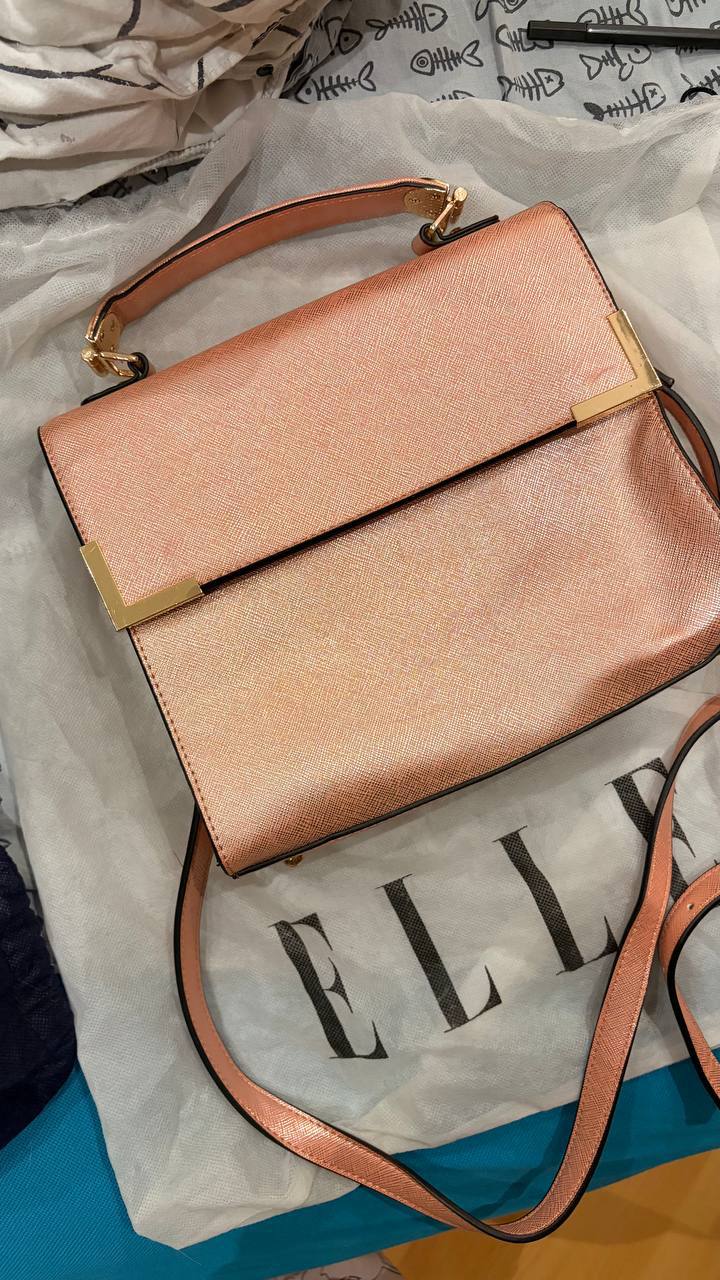 Сумка бренда ELLE