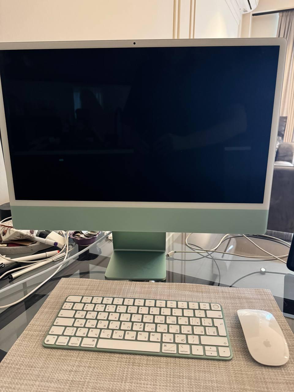Apple iMac 24” (M3, 2023) — идеальное состояние