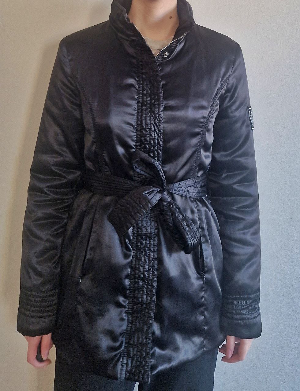 Атласная куртка бренда Forza Viva