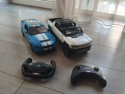 Mustang GT500 и Hummer EV