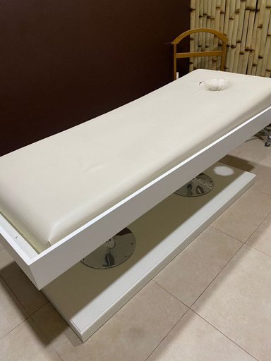 Массажный стол