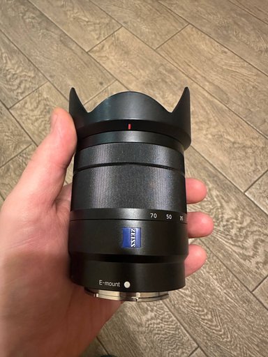 Объектив Sony Zeiss 16-70 mm f/4 ZA OSS