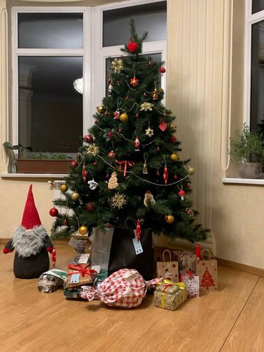 Ёлка очень хорошего качества